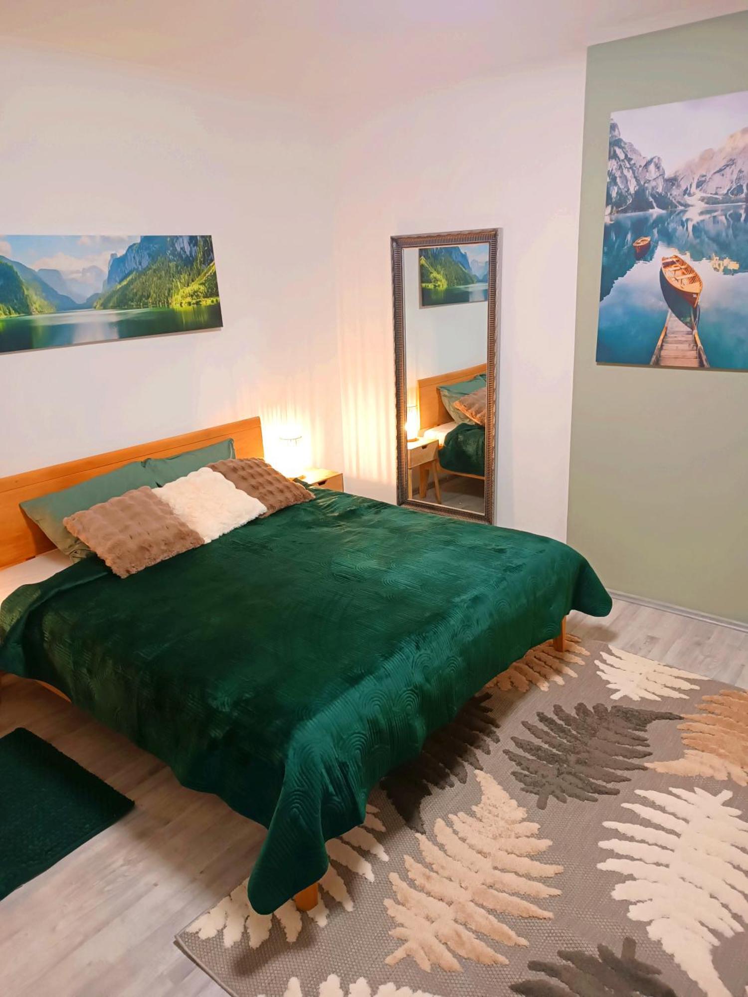 Family Apartments 2 Room'S Centre Muerzzuschlag Esterno foto
